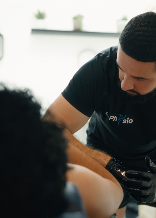 Elite Physiotherapy in Manchester with Sports Massage by I-Physio Health & Performance